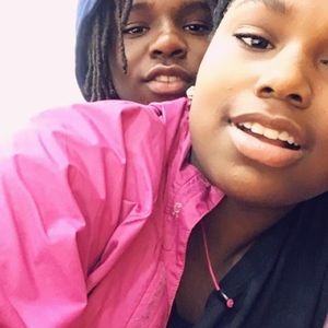 Meet your Posher, Leon